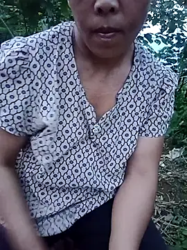 Snapshot of Chin-ni chatting on July 17, 2026, 11:51 am Chin-ni online show from July 17, 2026, 11:51 am