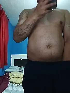 VitorBDote23cm online show from June 15, 2026, 10:31 pm
