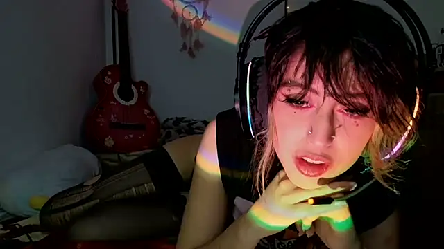 kittenpasive30 online show from July 21, 2026, 2:47 am