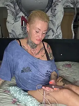 Snapshot of InkedMissLaBaehm chatting on June 30, 2026, 9:37 pm InkedMissLaBaehm online show from June 30, 2026, 9:37 pm