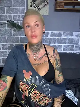 Snapshot of InkedMissLaBaehm chatting on July 8, 2026, 10:21 pm InkedMissLaBaehm online show from July 8, 2026, 10:21 pm