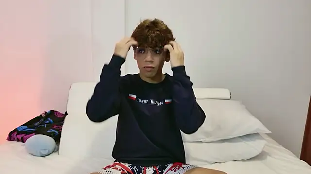 Samy Twink online show from July 21, 2026, 3:41 am