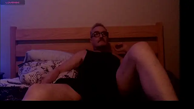 Snapshot of KinkyStacheDaddy chatting on June 30, 2026, 5:29 am KinkyStacheDaddy online show from June 30, 2026, 5:29 am