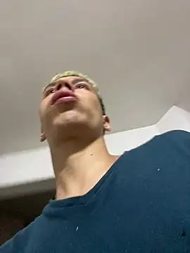 noah kinderknecht online show from June 17, 2026, 1:27 am