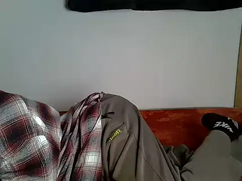 zelyp online show from July 10, 2026, 8:42 pm