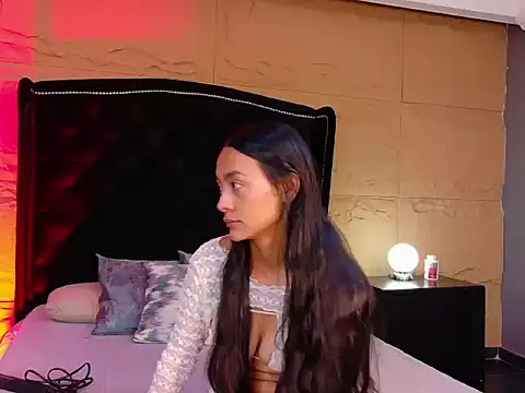Snapshot of Ella_Walsh chatting on July 1, 2026, 12:16 pm Ella Walsh online show from July 1, 2026, 12:16 pm