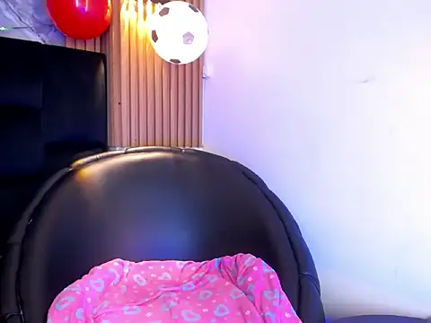 Zafira Cass online show from July 9, 2026, 2:34 am
