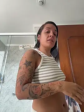 SOPHIA VELMONT online show from June 15, 2026, 2:17 pm