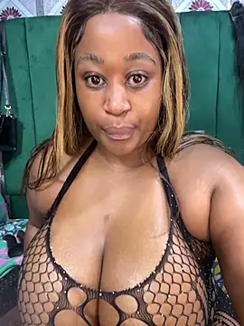Curveybubbles23 online show from June 28, 2026, 1:34 am