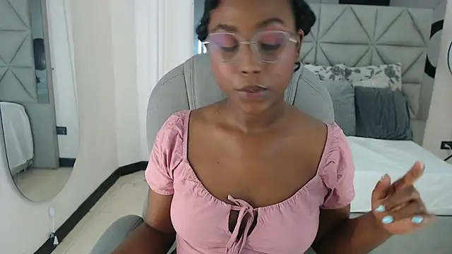 lily mendoza online show from July 10, 2026, 7:36 pm