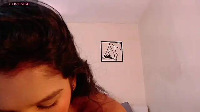 Veronica M online show from June 24, 2026, 6:17 pm
