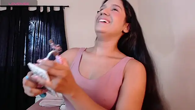Veronica M online show from June 18, 2026, 6:13 pm