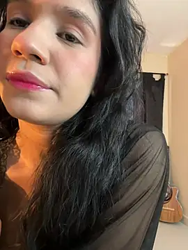 Veronica M online show from July 7, 2026, 6:11 pm