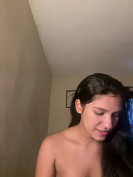 Veronica M online show from July 28, 2026, 6:42 pm