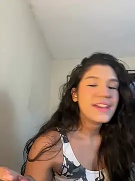 Veronica M online show from June 28, 2026, 6:03 pm