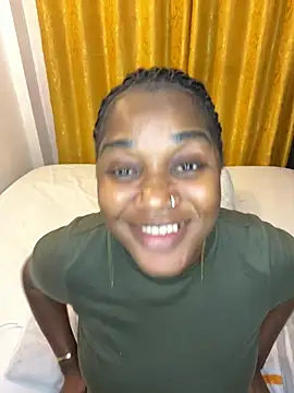 Honeylust26 online show from July 6, 2026, 4:52 am