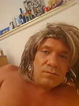 michaelatabulos online show from June 22, 2026, 1:33 am