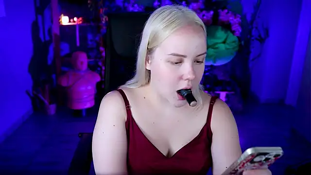 stellawatts online show from July 12, 2026, 12:06 pm