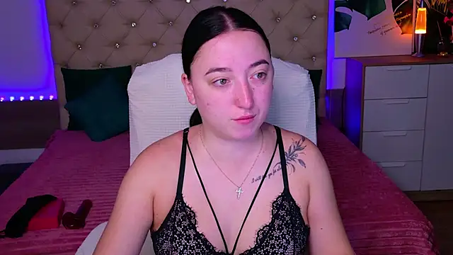 AVA MAXIMUS online show from August 4, 2026, 4:50 am