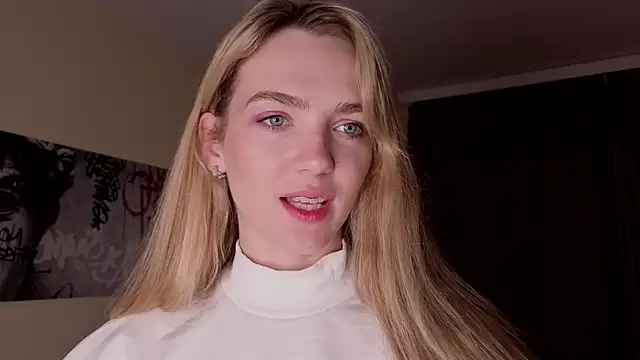MarielRoloson online show from June 22, 2026, 7:22 pm