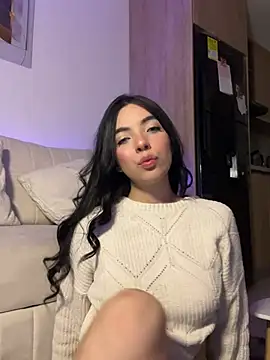 Mila 3 online show from June 15, 2026, 4:34 am