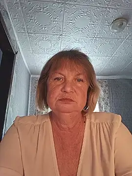 MilashkaCutie50 online show from June 18, 2026, 4:00 am