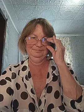 MilashkaCutie50 online show from July 27, 2026, 4:19 am