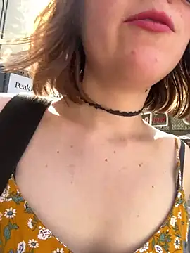 Hilda Valentine online show from July 10, 2026, 2:39 pm