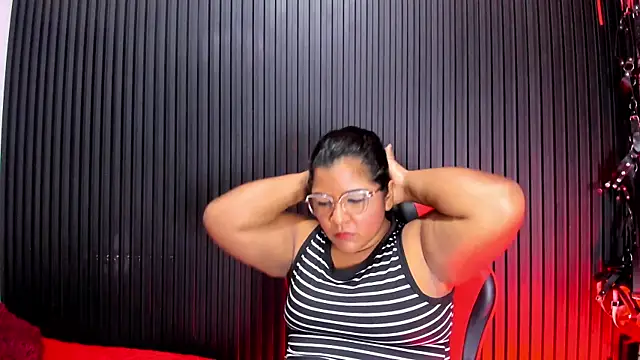 Mommy Big Ass online show from August 6, 2026, 1:06 pm
