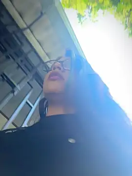 Saracalderon online show from July 5, 2026, 11:50 am