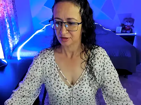 Snapshot of Ana_Flakita chatting on July 9, 2026, 9:14 pm Ana Flakita online show from July 9, 2026, 9:14 pm