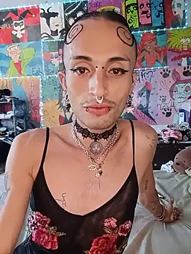 Hot-Putrisientx online show from June 24, 2026, 6:17 pm