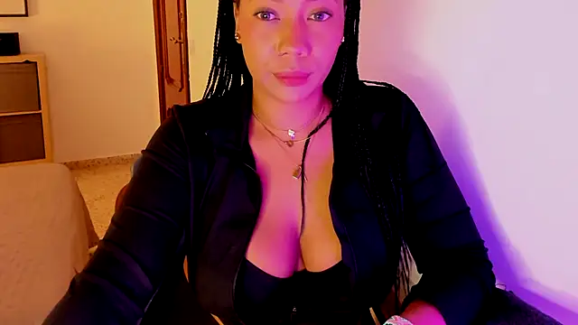 Snapshot of NicolePasqualott chatting on October 5, 2025, 7:37 pm NicolePasqualott online show from October 5, 2025, 7:37 pm