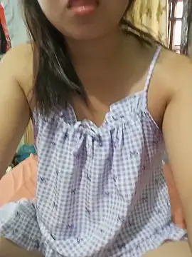Emma-cutee online show from June 14, 2026, 11:50 pm