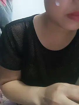Emma-cutee online show from June 27, 2026, 8:42 am