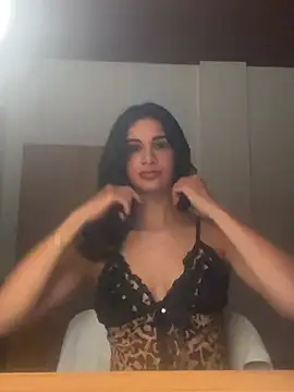 sarahlfvxo online show from June 16, 2026, 4:18 pm