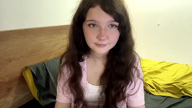 Snapshot of Ela_Wish chatting on July 11, 2026, 7:25 pm Ela Wish online show from July 11, 2026, 7:25 pm