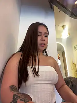 Im emiliee online show from July 3, 2026, 7:42 pm
