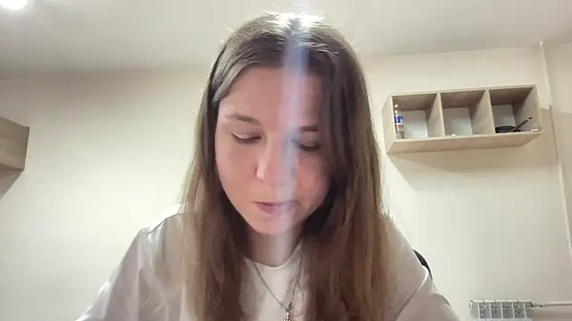 HwaTrippel online show from June 28, 2026, 6:03 pm