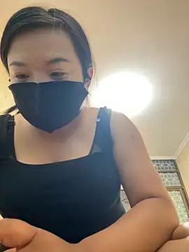 xiaomaomi066 online show from June 20, 2026, 12:59 am