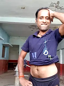 aashu8839 online show from June 19, 2026, 2:06 am