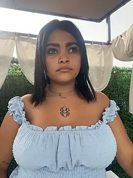 Snapshot of HoneyBunXXX chatting on June 25, 2026, 1:05 pm HoneyBunXXX online show from June 25, 2026, 1:05 pm