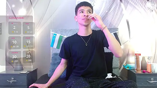 Dilan Femboy online show from July 1, 2026, 1:44 pm