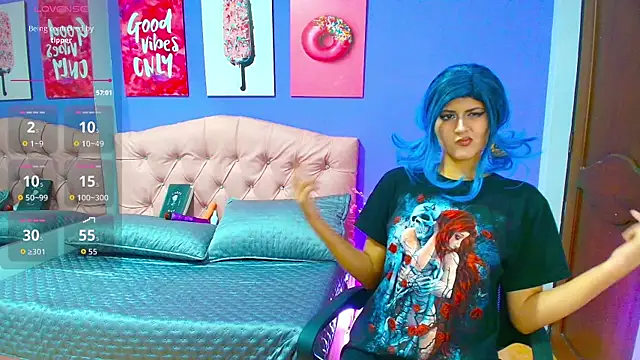 Sophie Mcgreen online show from July 28, 2026, 8:12 pm