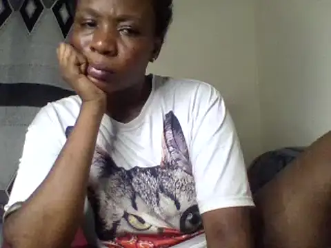 Snapshot of Lovergirlcute chatting on July 28, 2026, 11:37 pm Lovergirlcute online show from July 28, 2026, 11:37 pm