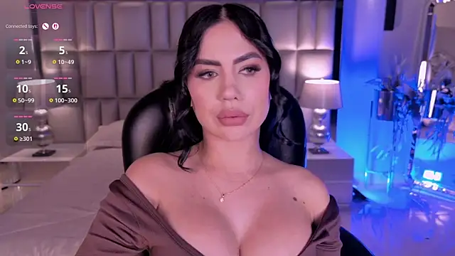 Snapshot of SabrinaMontclair chatting on July 24, 2026, 10:39 pm SabrinaMontclair online show from July 24, 2026, 10:39 pm