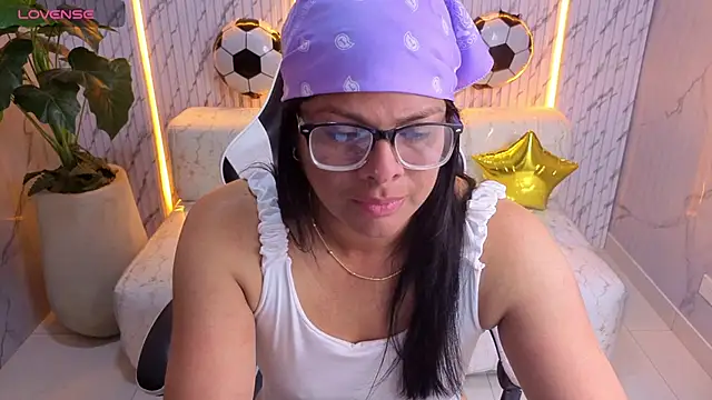 sarah bay tx online show from June 25, 2026, 7:52 pm