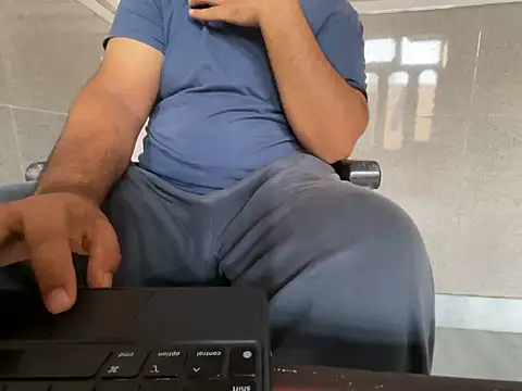 Snapshot of virginboyjammu chatting on August 7, 2026, 11:05 am virginboyjammu online show from August 7, 2026, 11:05 am