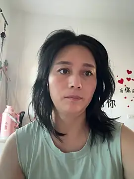 Snapshot of suyabb chatting on July 5, 2026, 10:27 pm suyabb online show from July 5, 2026, 10:27 pm