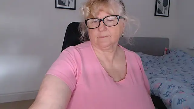 NoraMelow online show from July 4, 2026, 11:16 am